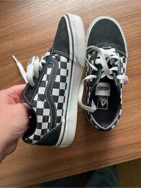 Vans Classic Checkerboard Black White Lace Up Sneaker Shoes Youth Size 1